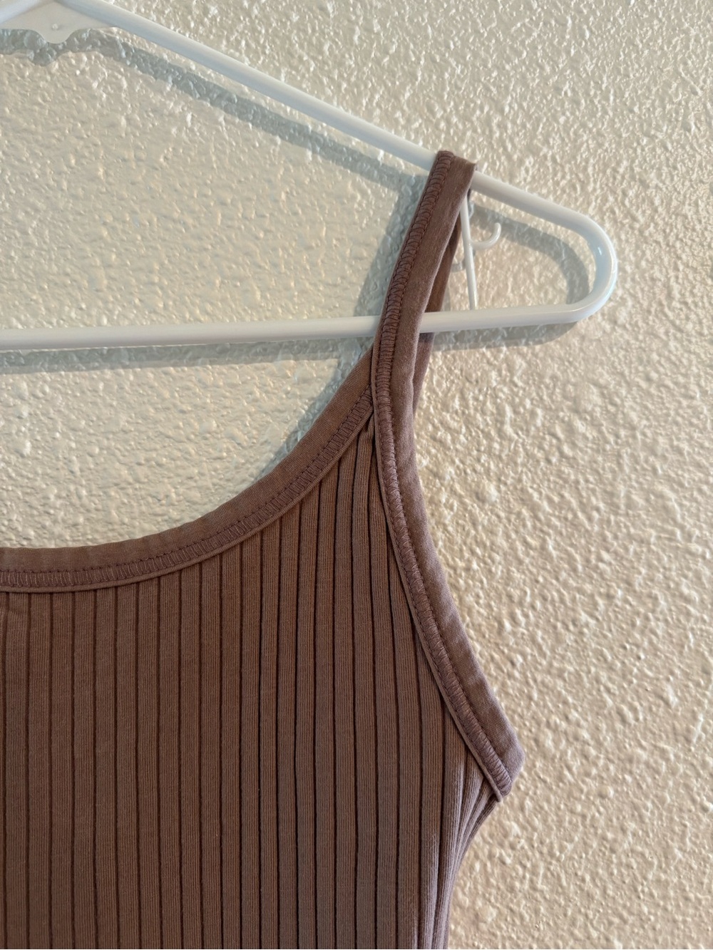 Old Navy Ribbed Tank Top - Picture 3 of 6